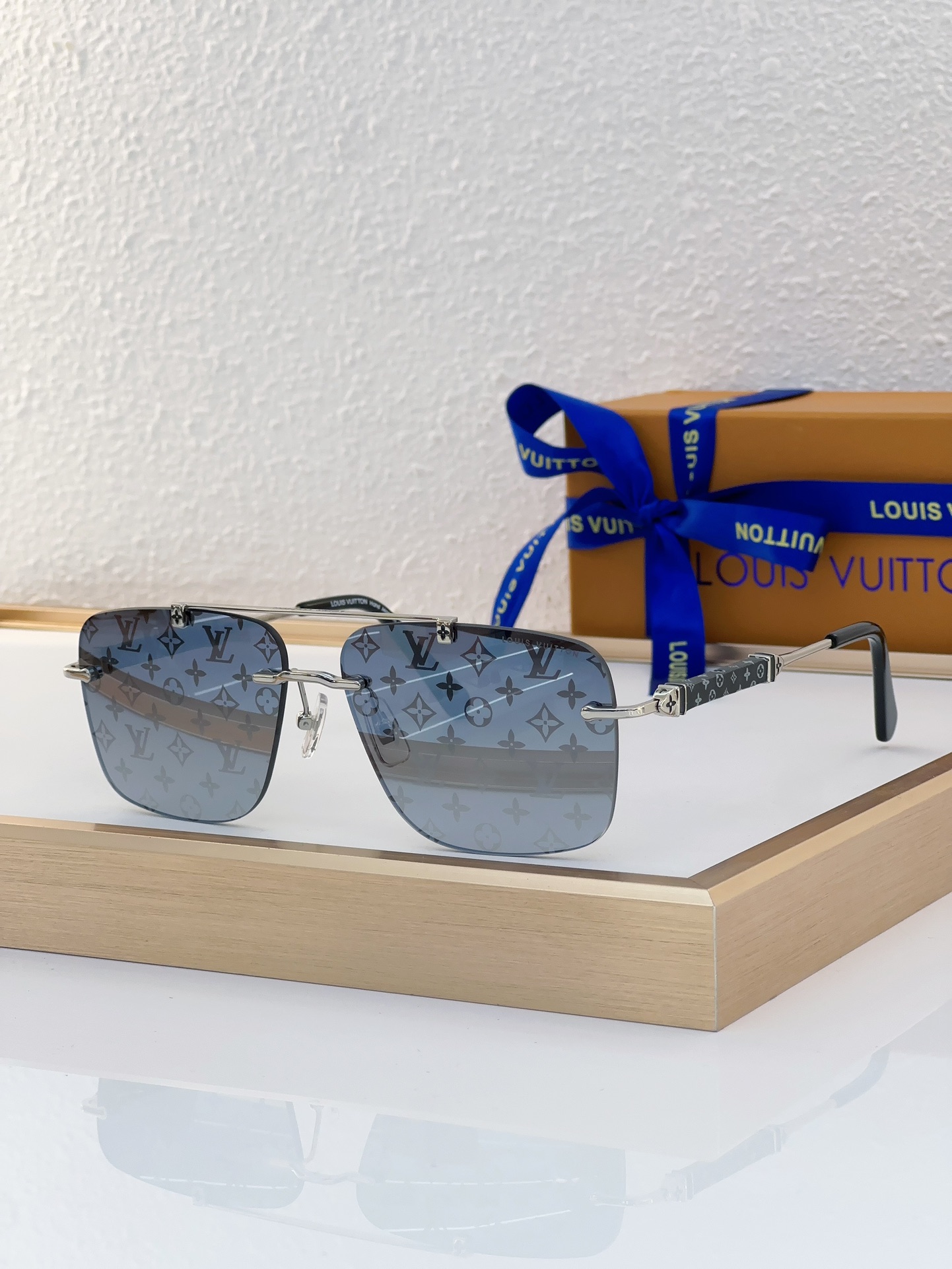 Louis Vuitton LV Sunglasses