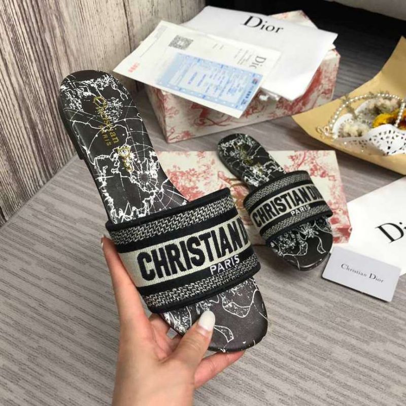 Dior DWAY Slide Slipper Sandals (Replica)