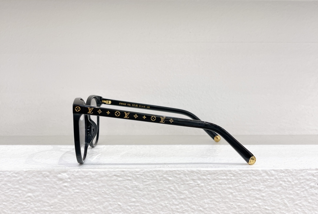 Louis Vuitton LV Sunglasses