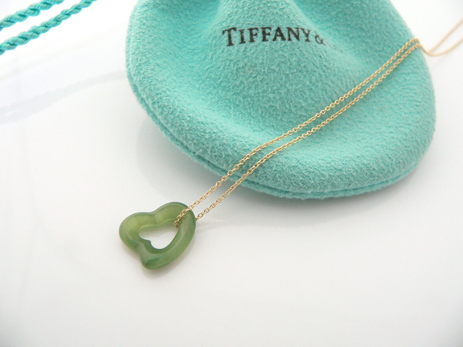 Tiffany & Co Peretti 18K Gold Jade Gemstone Heart Necklace Pendant Charm Chain
