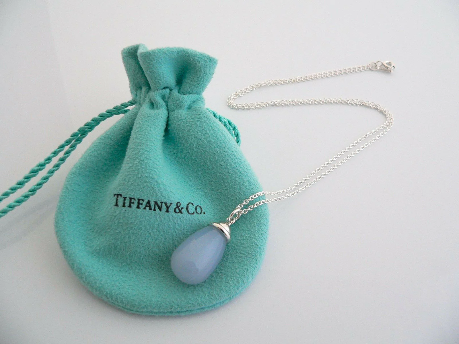 Tiffany & Co Silver Picasso 20 Carat Blue Chalcedony Necklace Pendant 18 In Gift