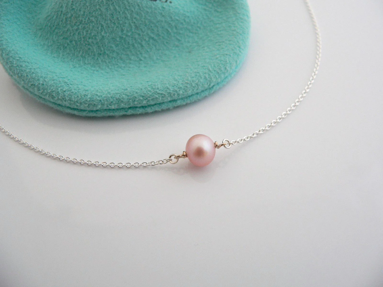 Tiffany & Co Pink Pearl by the Yard Bracelet Silver Peretti Pearl Bracelet Bangle Gift Pouch 7.5 Inches