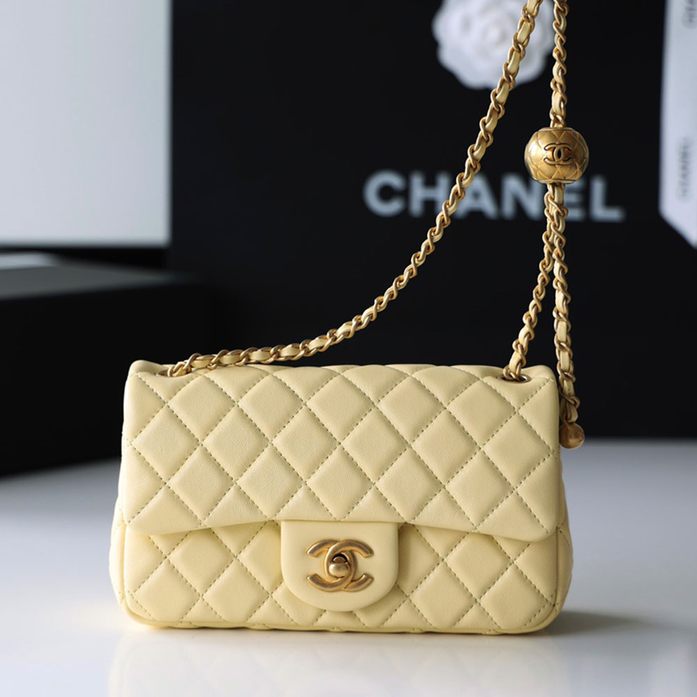 Chanel CF Calfskin Golden Ball 20CM Shoulder Bag（Replica）