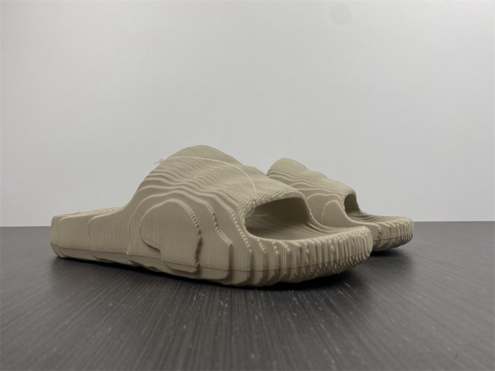 Yeezy Slide new collection