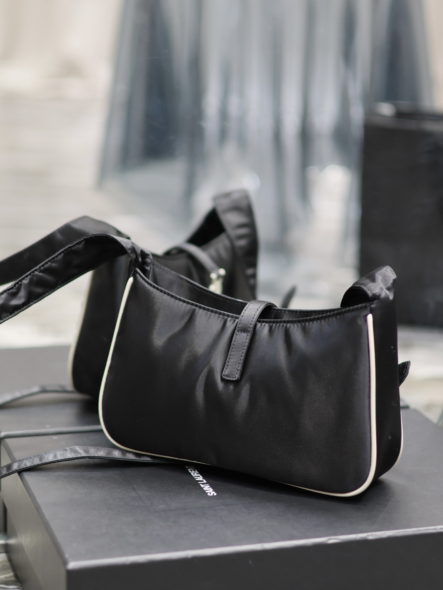 Saint Laurent 10A Handbag Shoulder Bag Top Mirror Quality Version