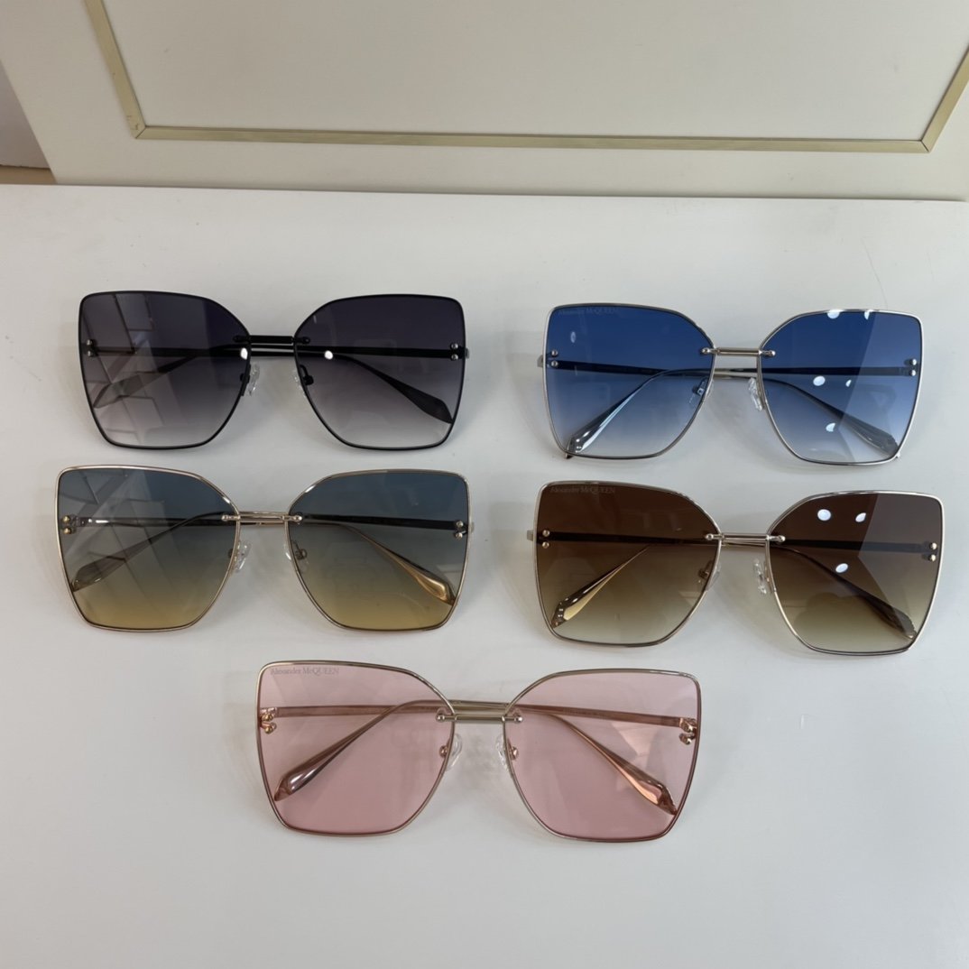 Alexander McQueen Sunglasses