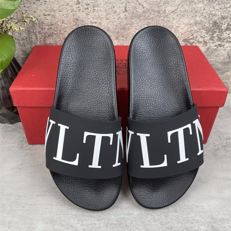 Valentino Rubber Simple And Casual Slide Sandal(Replica)