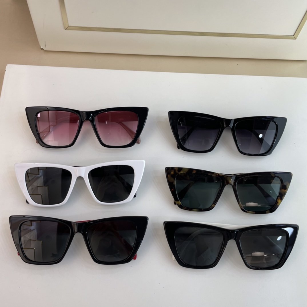 Alexander McQueen Sunglasses