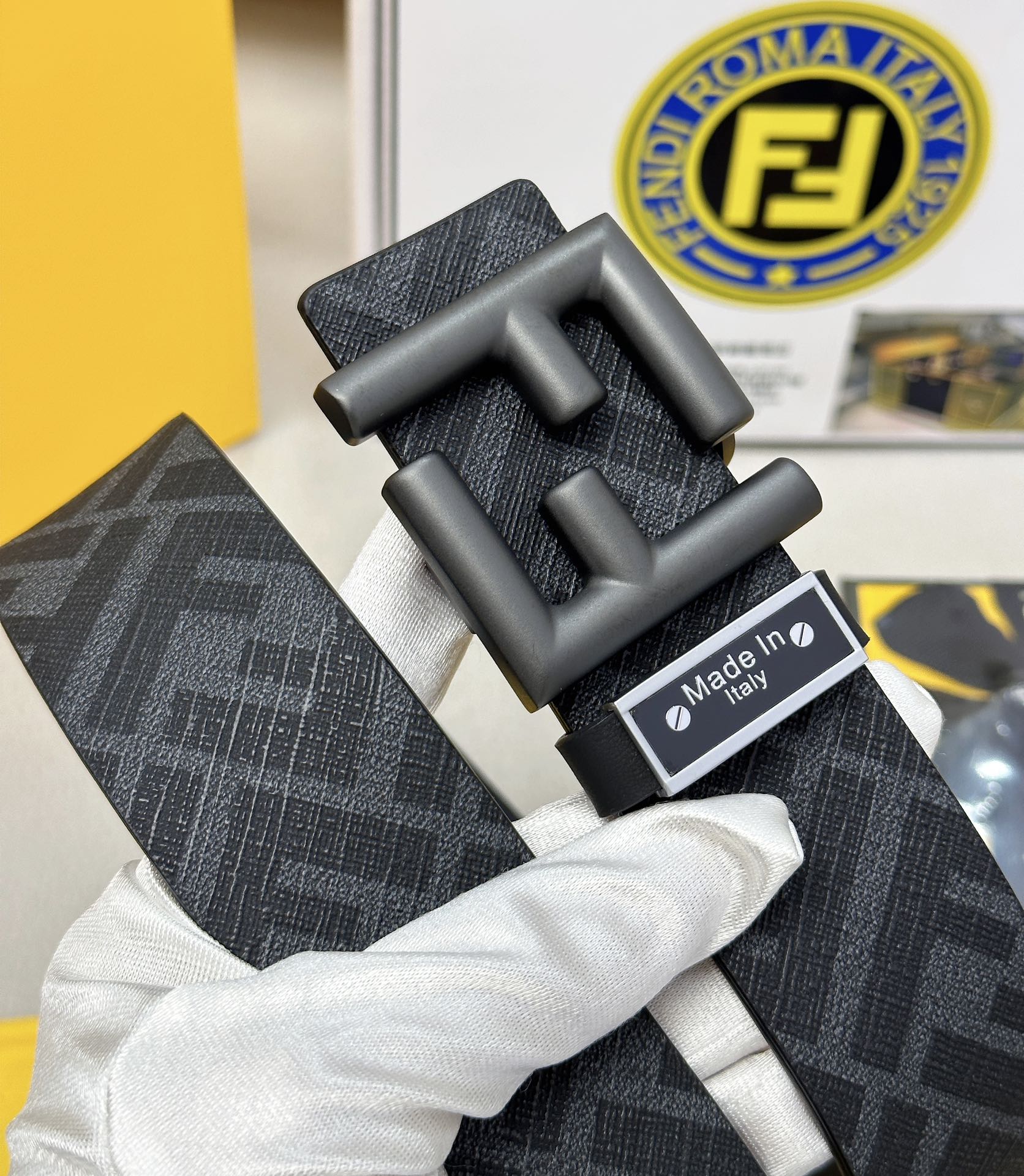 Fendi Leather Belts 1:1 Mirror Version