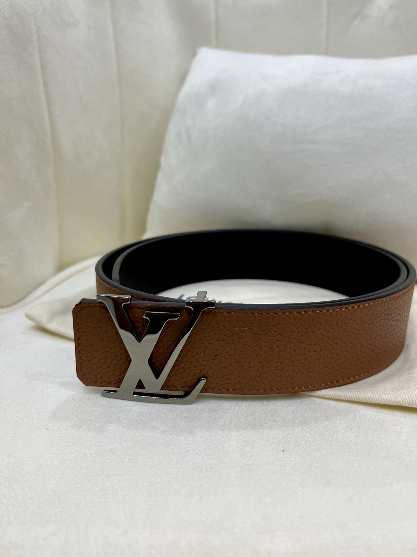 Louis Vuitton LV Leather Belts 1:1 Mirror Version