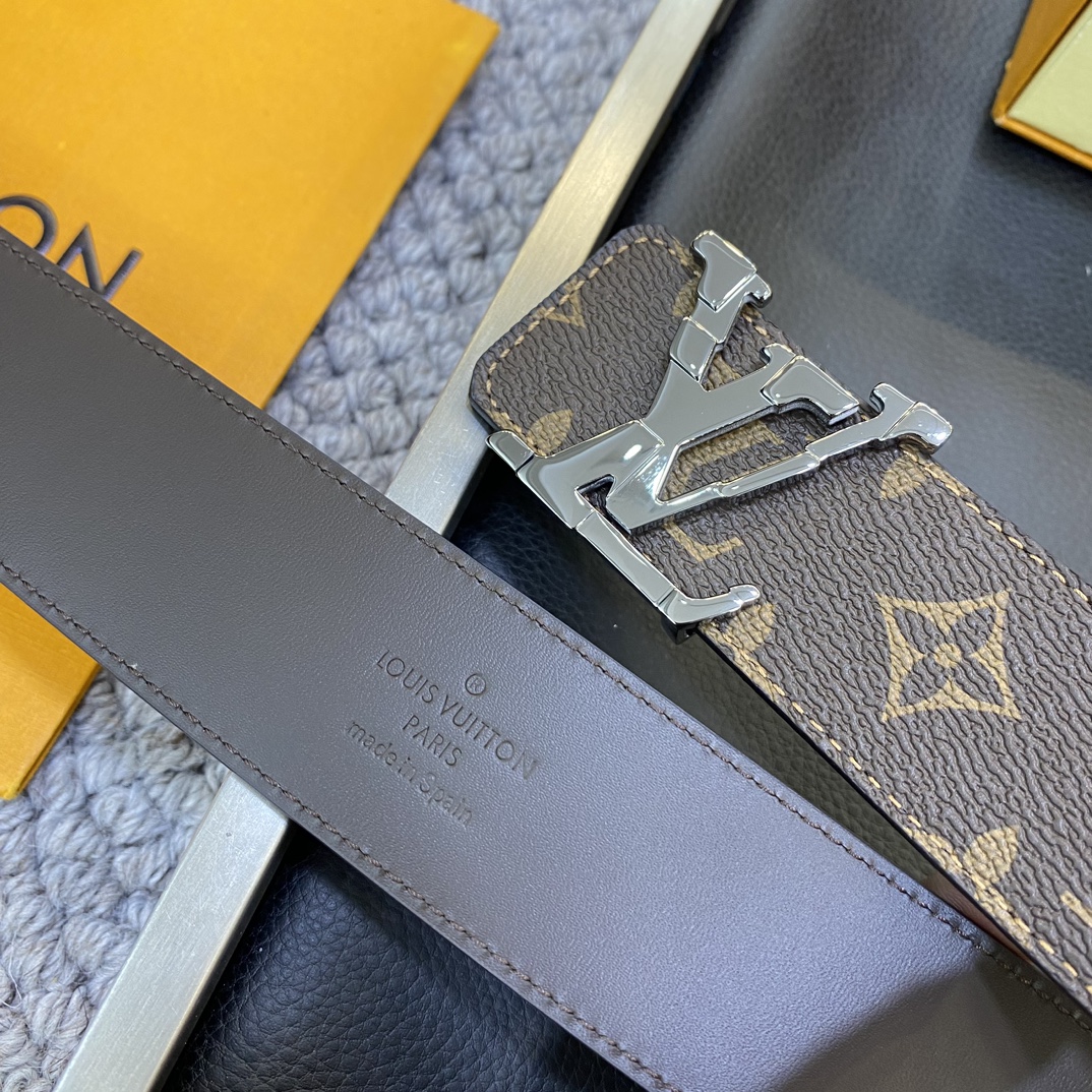 Louis Vuitton LV Leather Belts 1:1 Mirror Version
