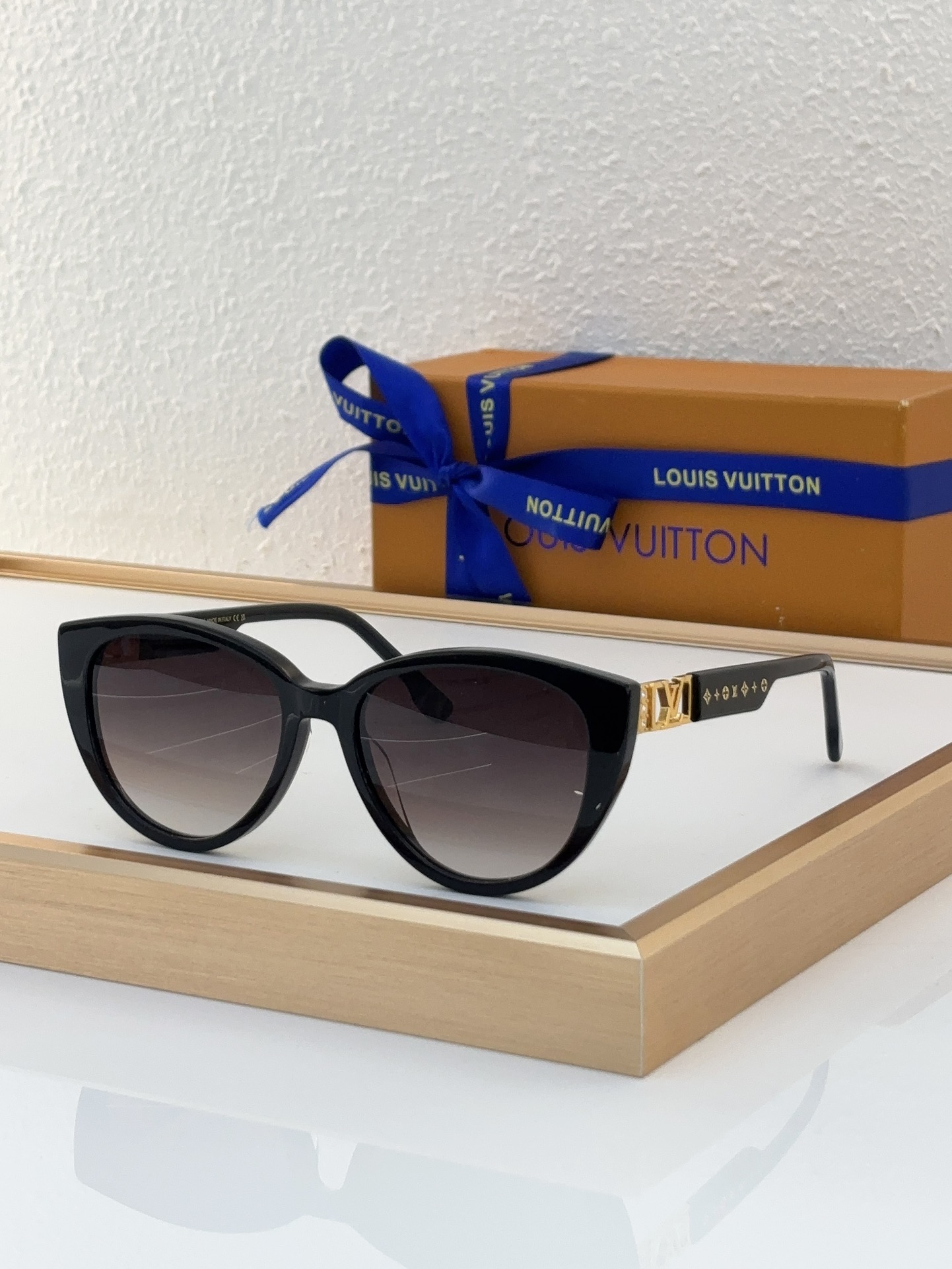 Louis Vuitton LV Sunglasses
