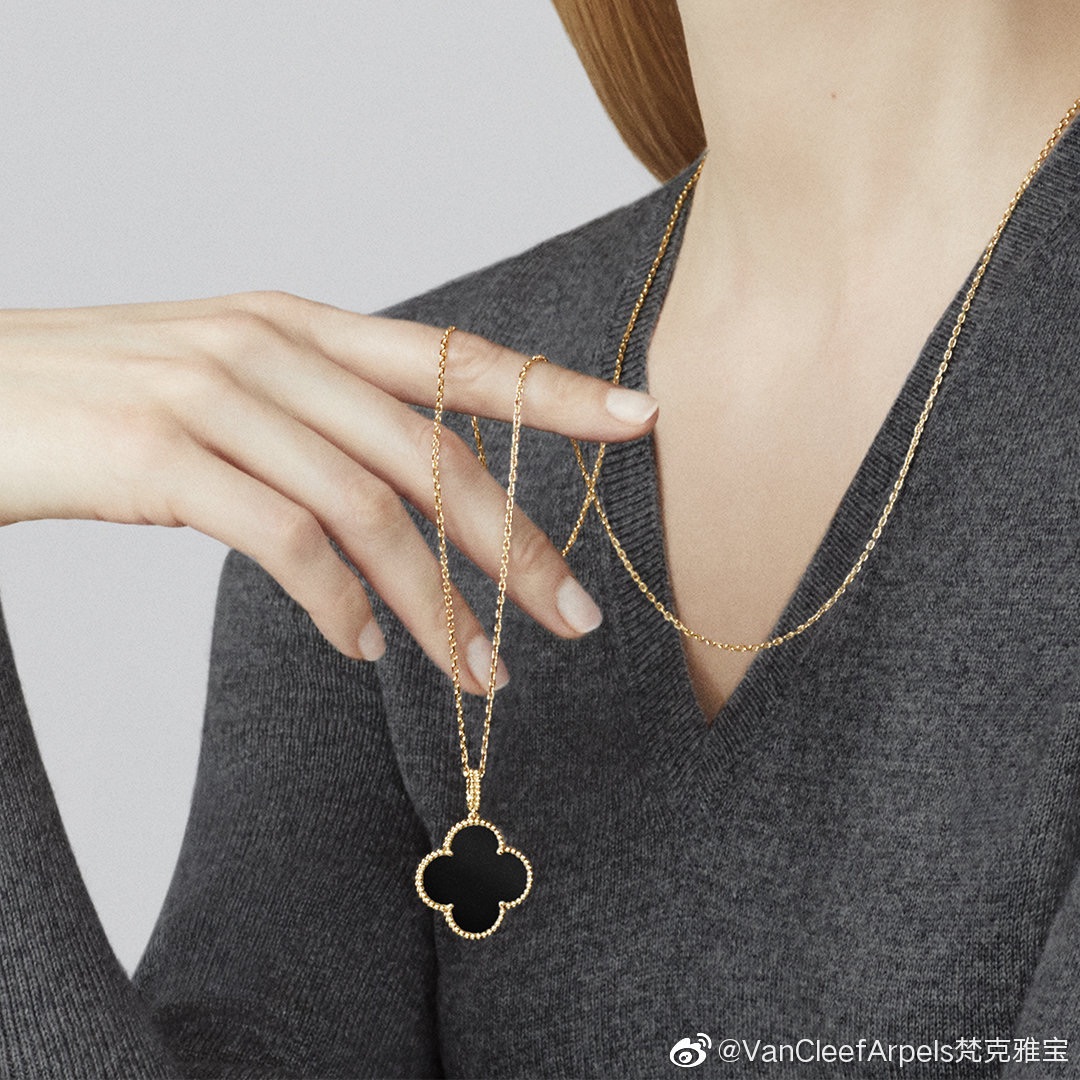 Clover Necklace,Van Cleef Four Leaf Clover Necklace Dupe, Magic Alhambra long Necklace, Sliver & Gold-Plated & Logo Stamp