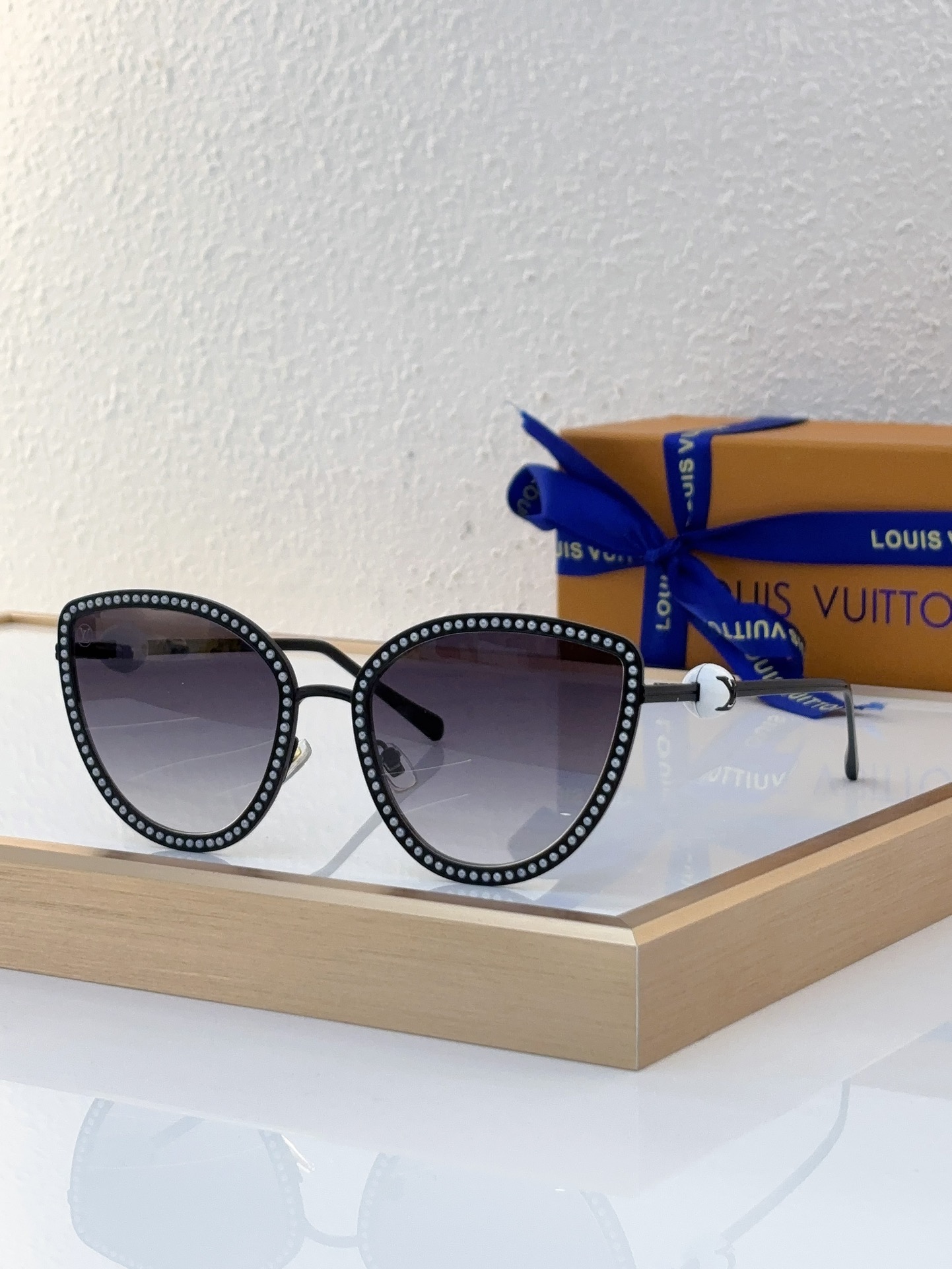 Louis Vuitton LV Sunglasses