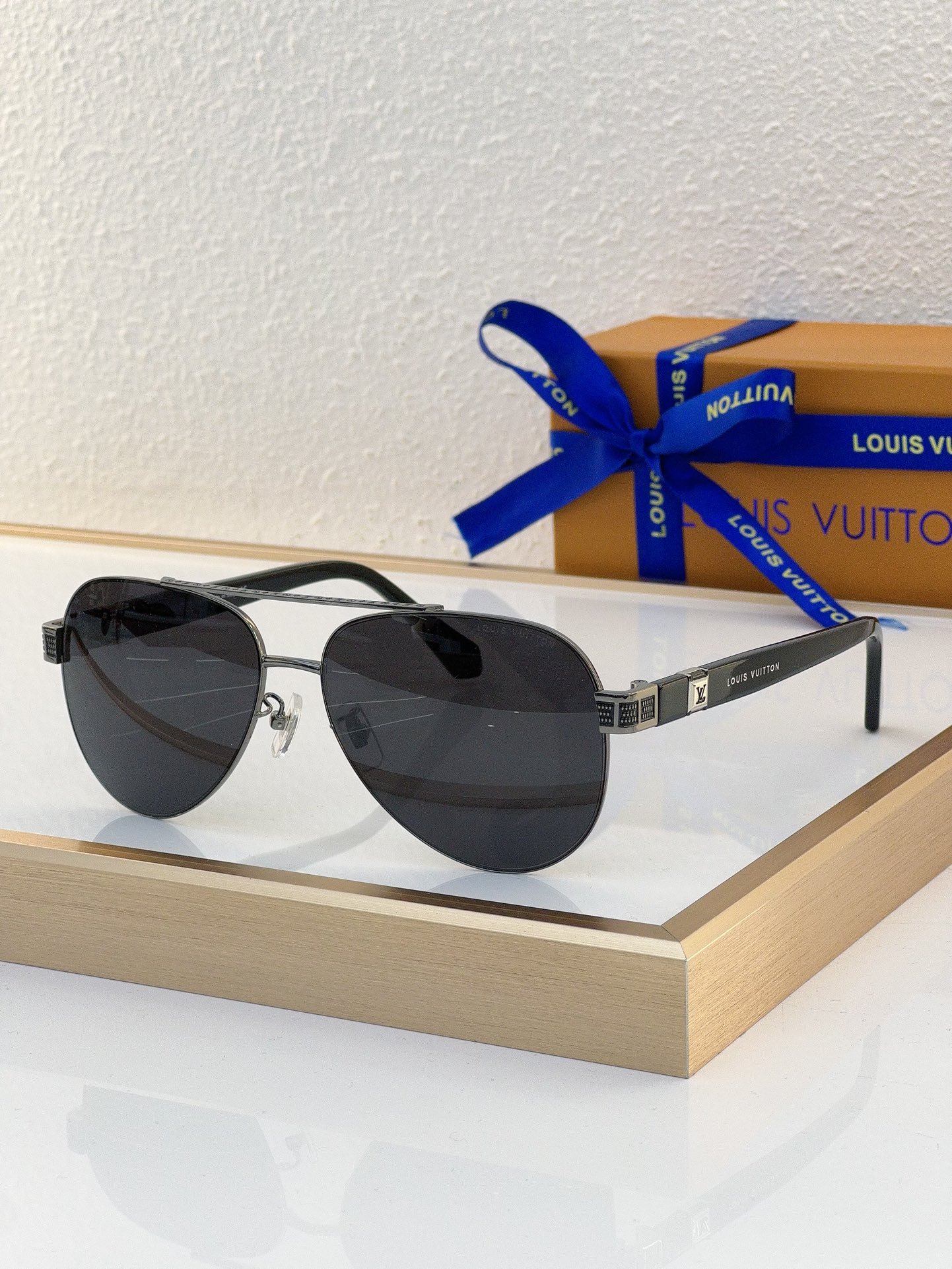 Louis Vuitton LV Sunglasses