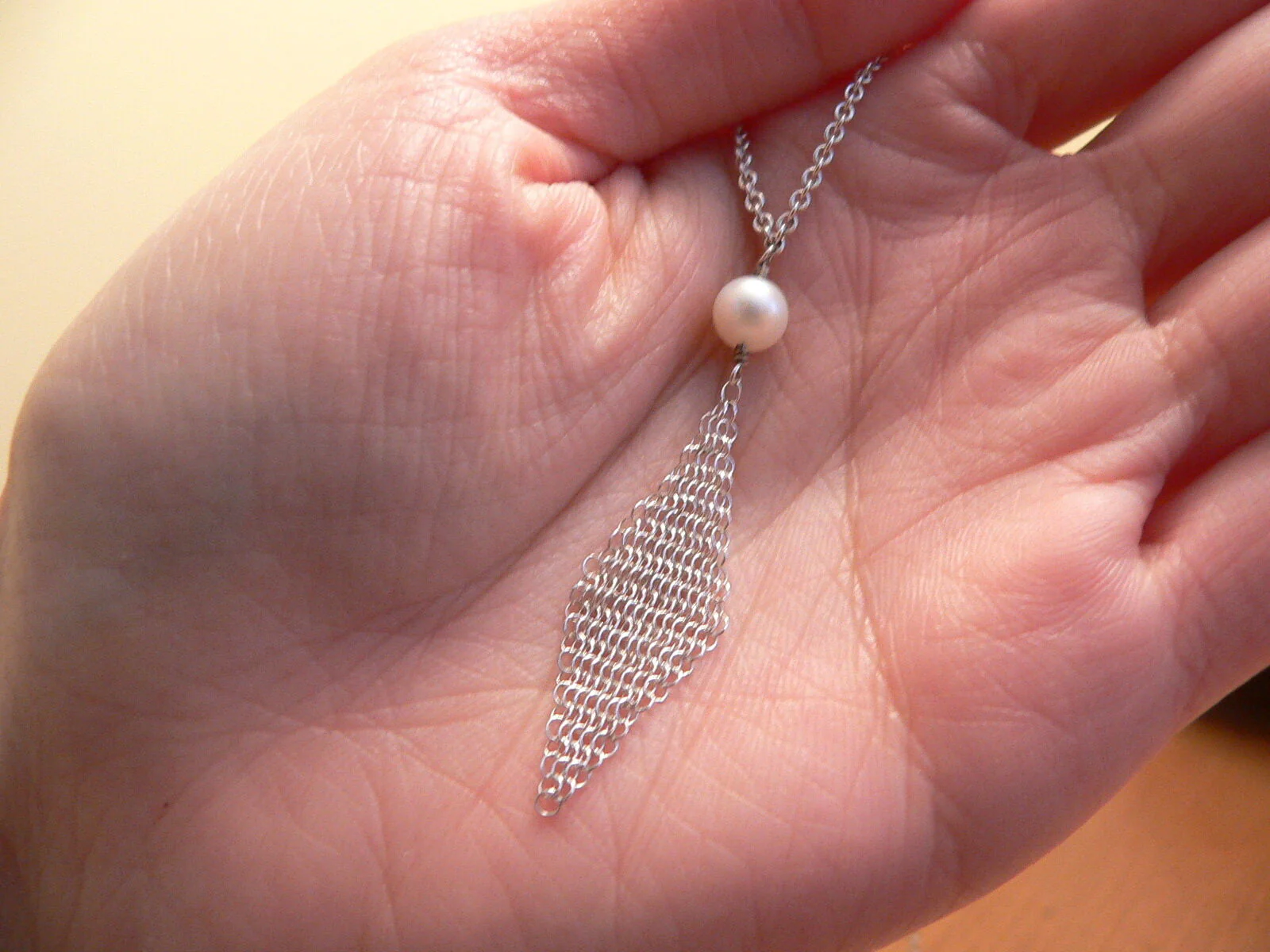 Tiffany & Co Silver Peretti Pearl Mesh Necklace Dangle Charm Pendant Love Gift