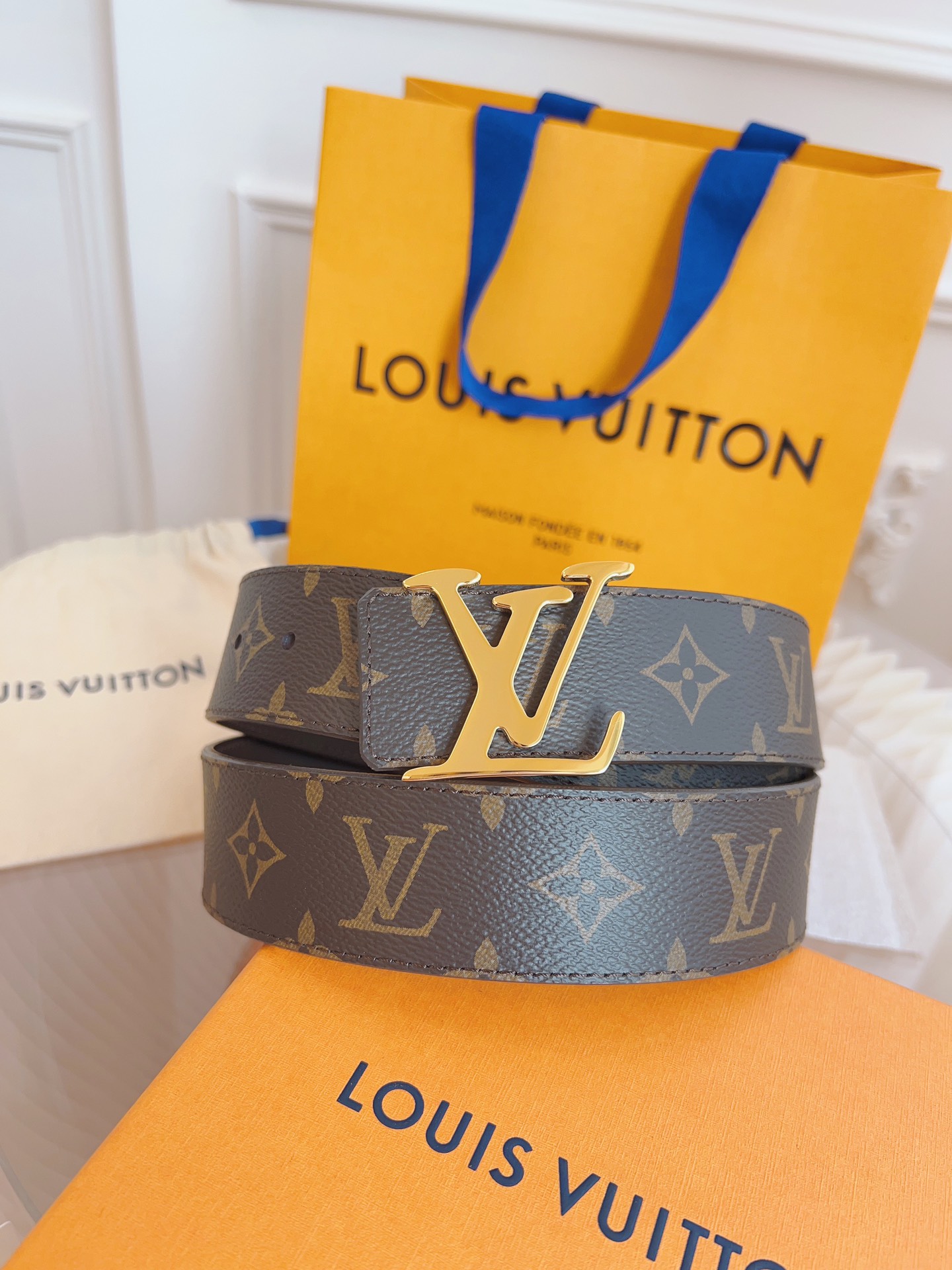 Louis Vuitton LV Leather Belts 1:1 Mirror Version
