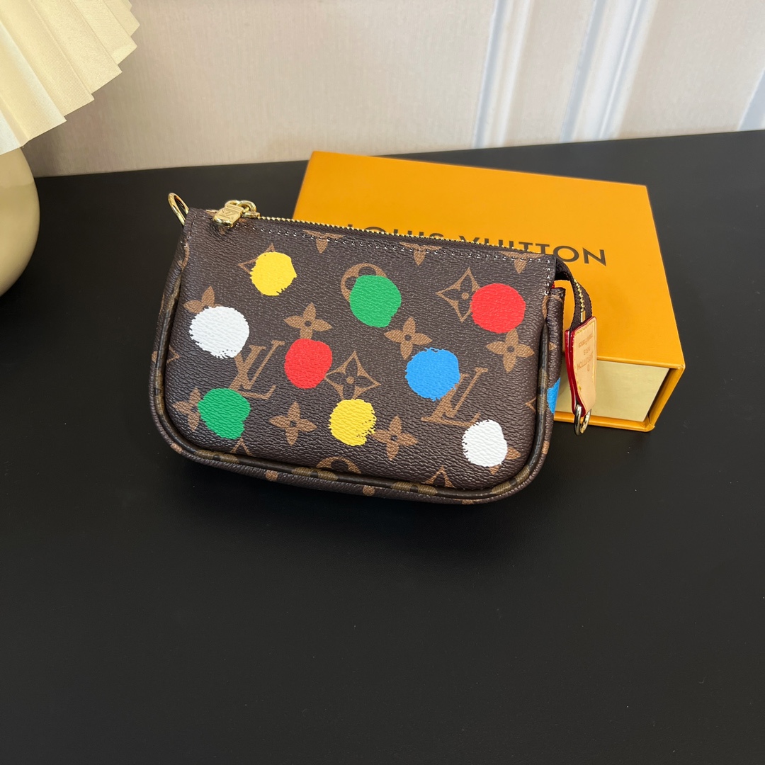 Louis Vuitton Multi Pochette Accessories Mini Bag Purse
