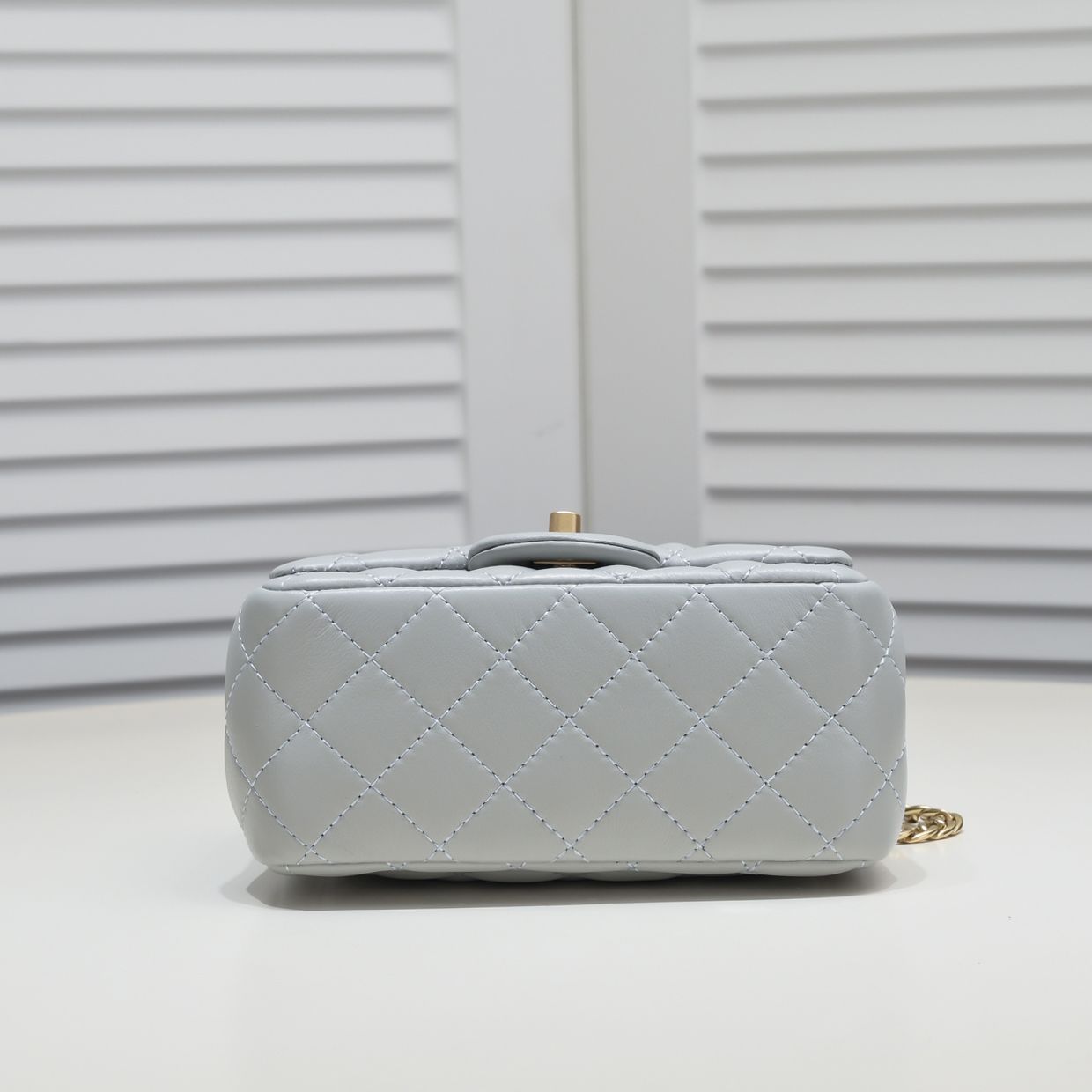 Chanel 23S Camellia Flower Adjustable Buckle Shoulder Bag Handbag