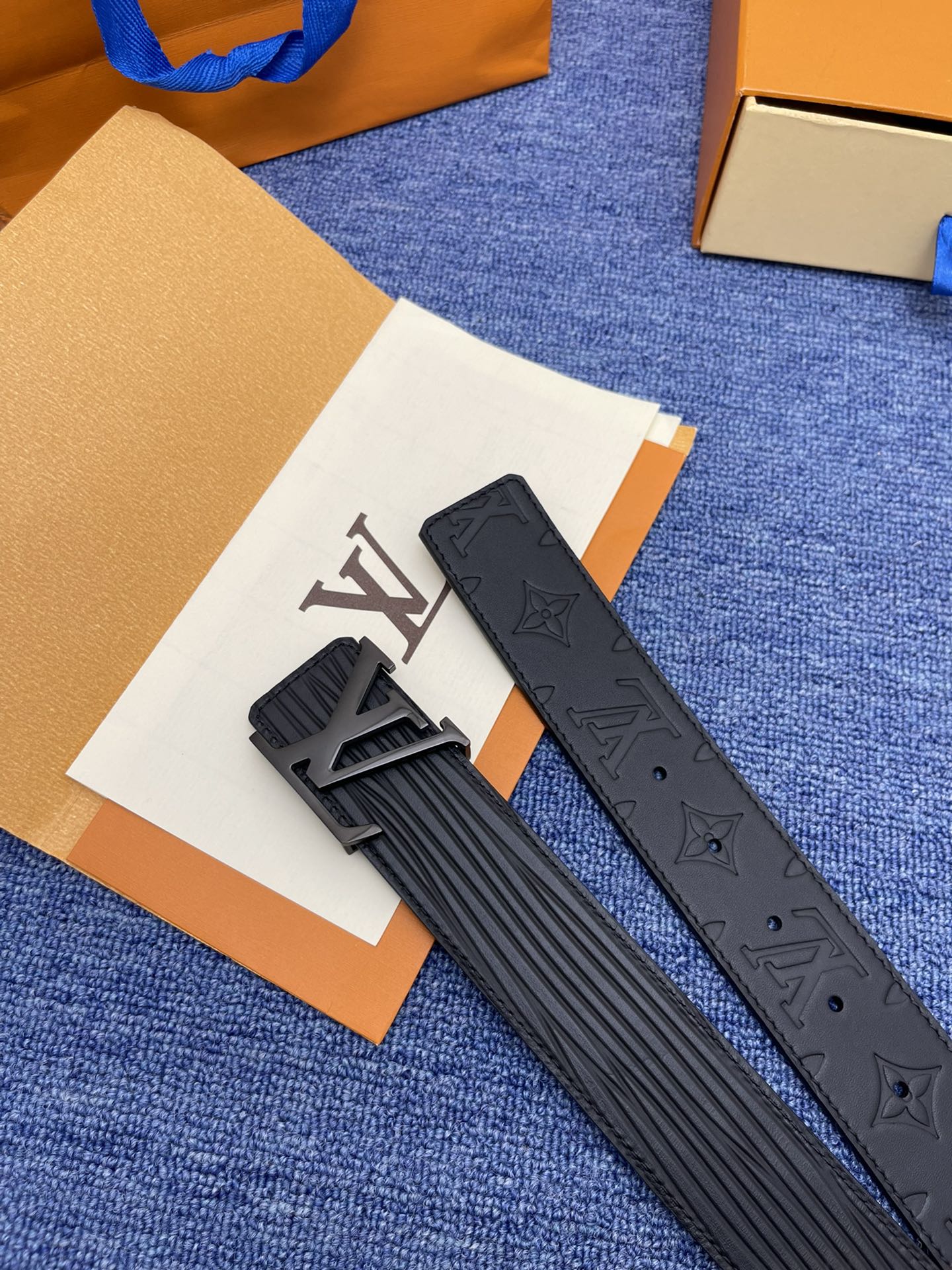 Louis Vuitton LV Leather Belts 1:1 Mirror Version