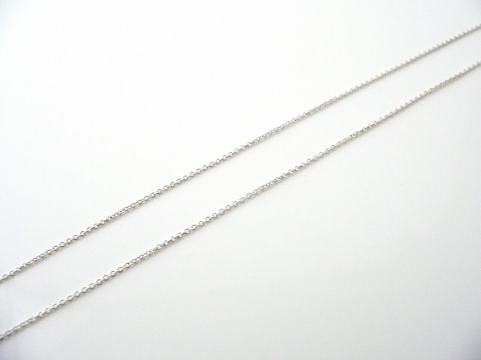 Tiffany & Co Silver Heart Necklace Pendant Charm Chain Modern Geometric Gift