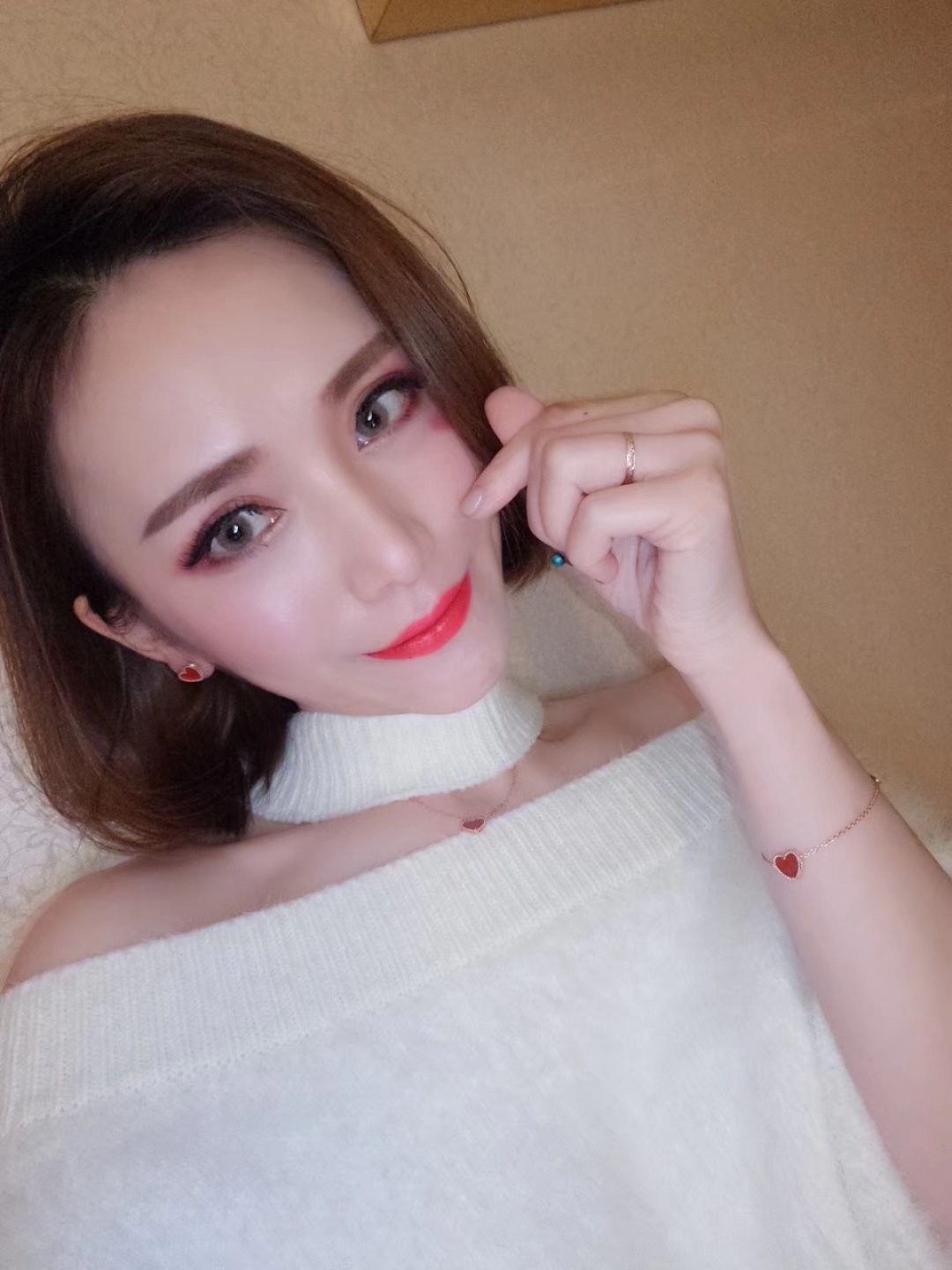 Van Cleef & Arpels Carnelian Heart Necklace & Earrings, Sweet Alhambra heart pendant