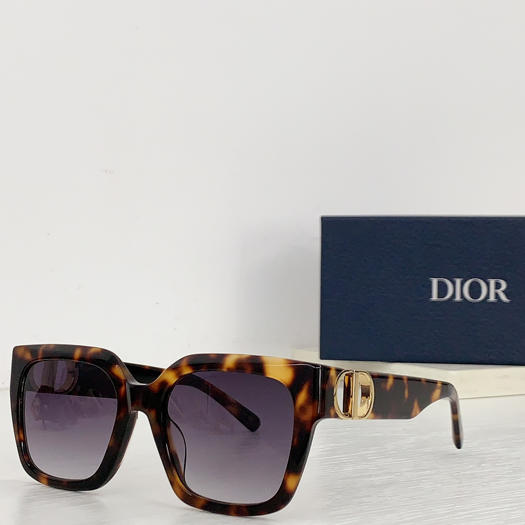 Dior Square Outdoor Sunglasses Top Quality (Replica）