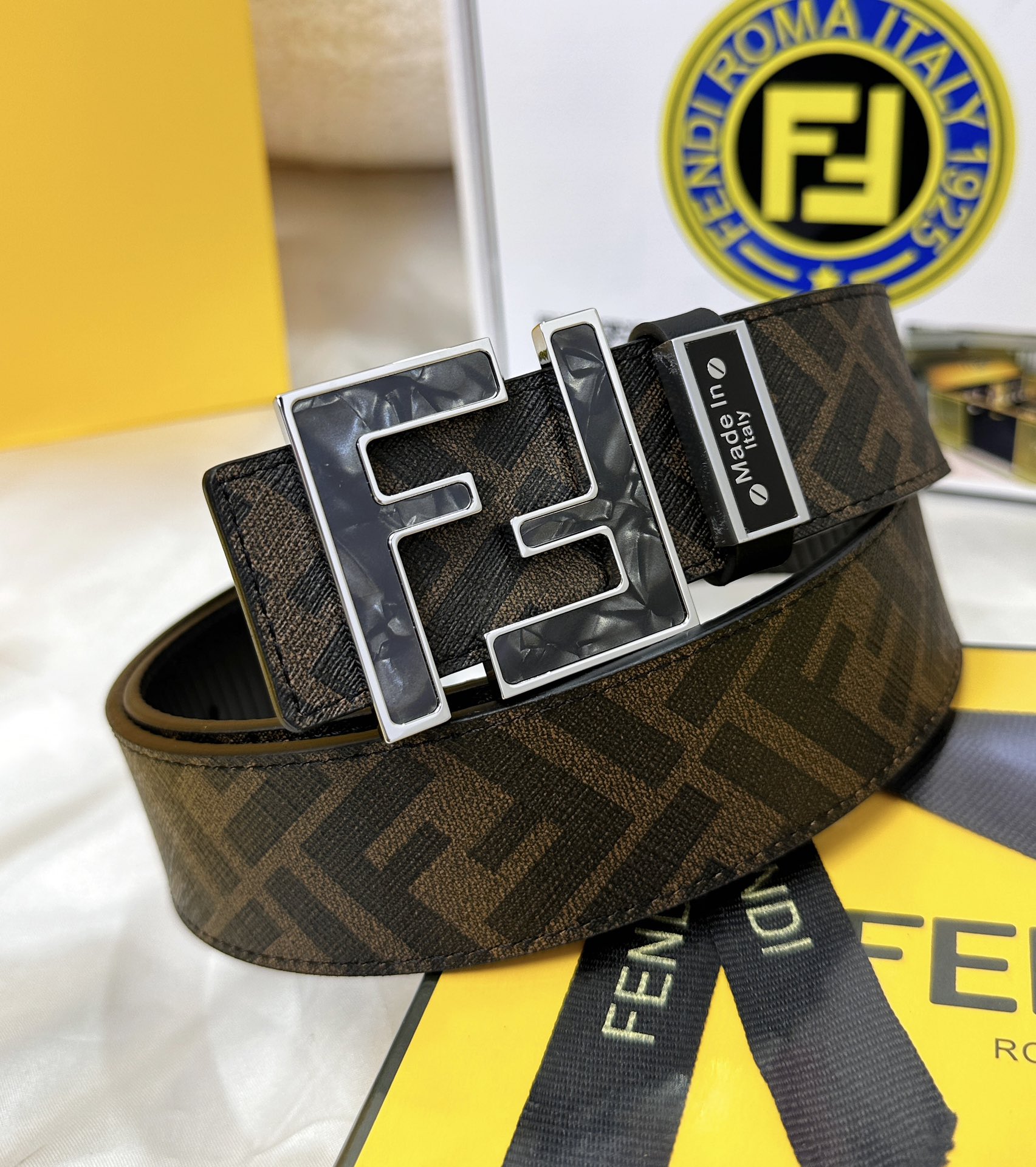 Fendi Leather Belts 1:1 Mirror Version