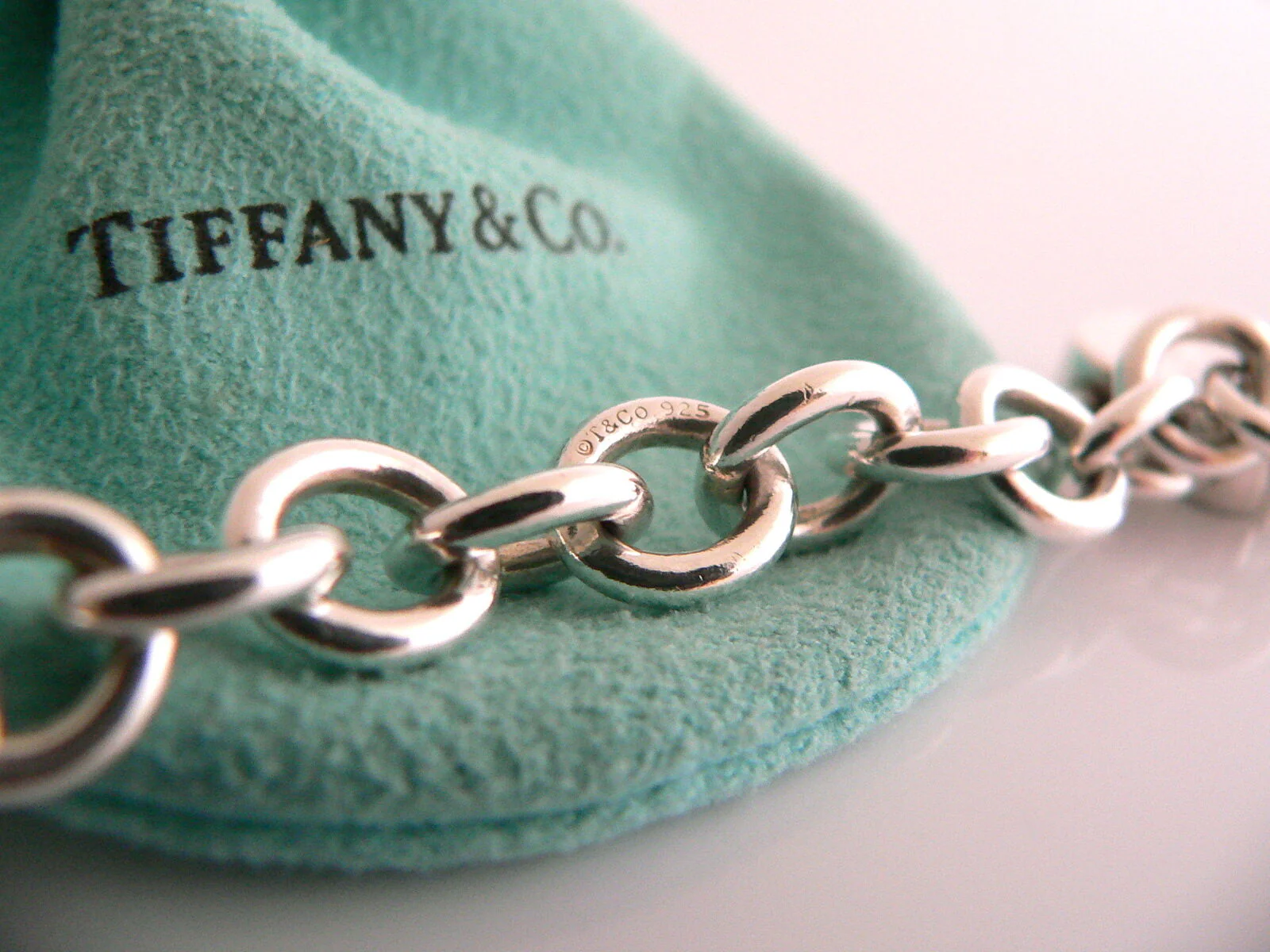 Tiffany & Co Silver I LOVE YOU Heart Padlock Bracelet Bangle Charm Gift Pouch
