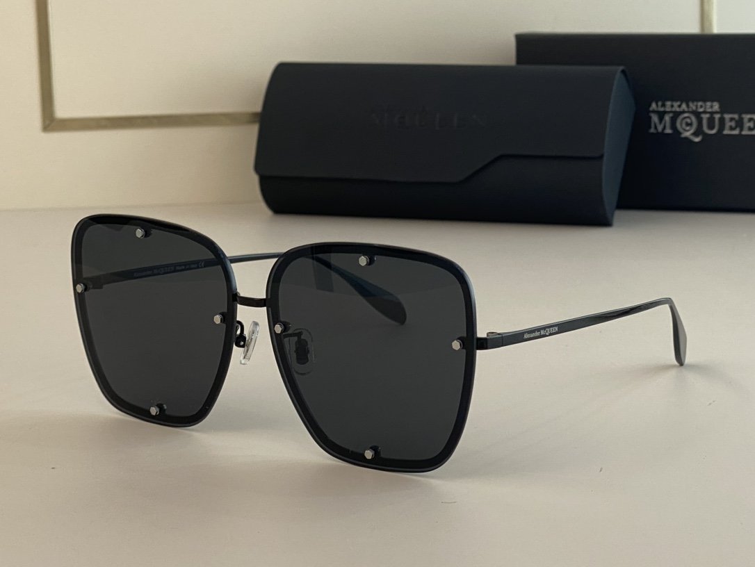 Alexander McQueen Sunglasses