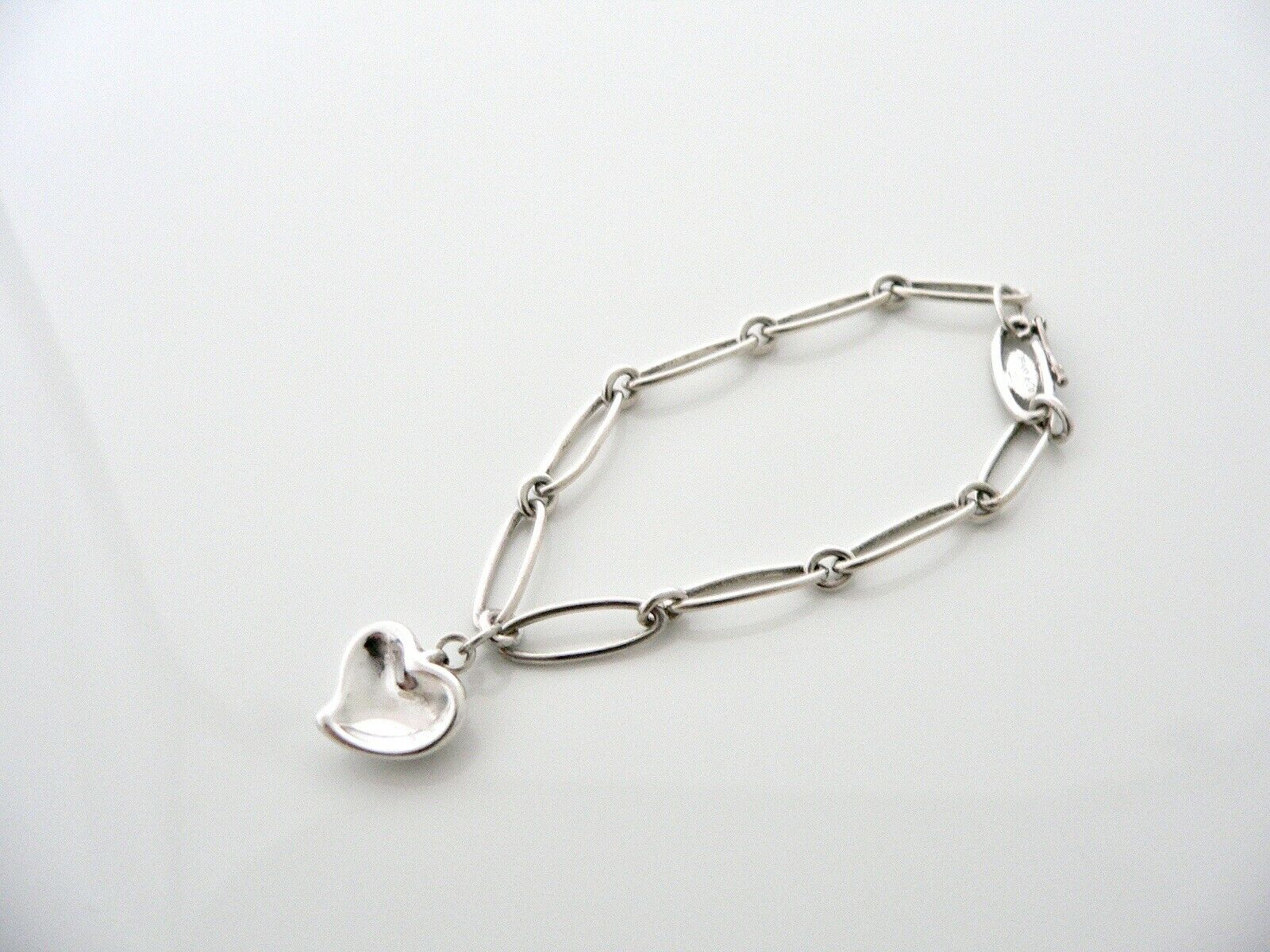 Tiffany & Co Peretti Carved Heart Bracelet Link Chain Bangle Gift Love 6.75 Inch