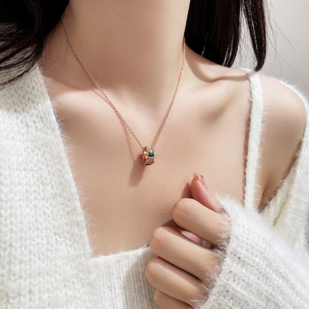 BVLGARI SERPENTI VIPER NECKLACE