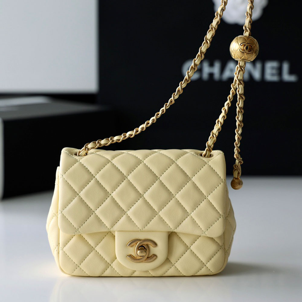 Chanel CF Calfskin Golden Ball 17CM Shoulder Bag