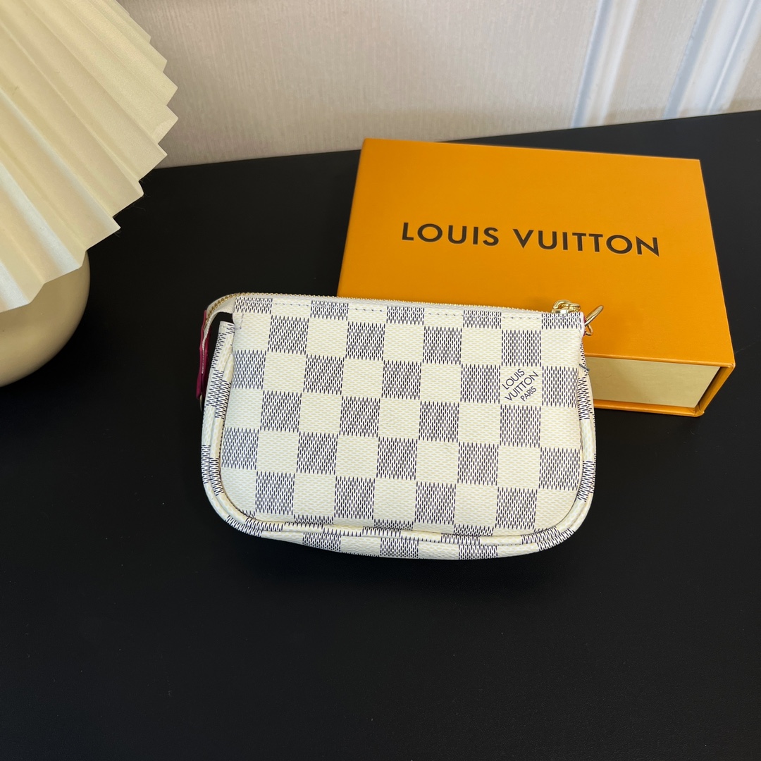 Louis Vuitton Multi Pochette Accessories Mini Bag Purse