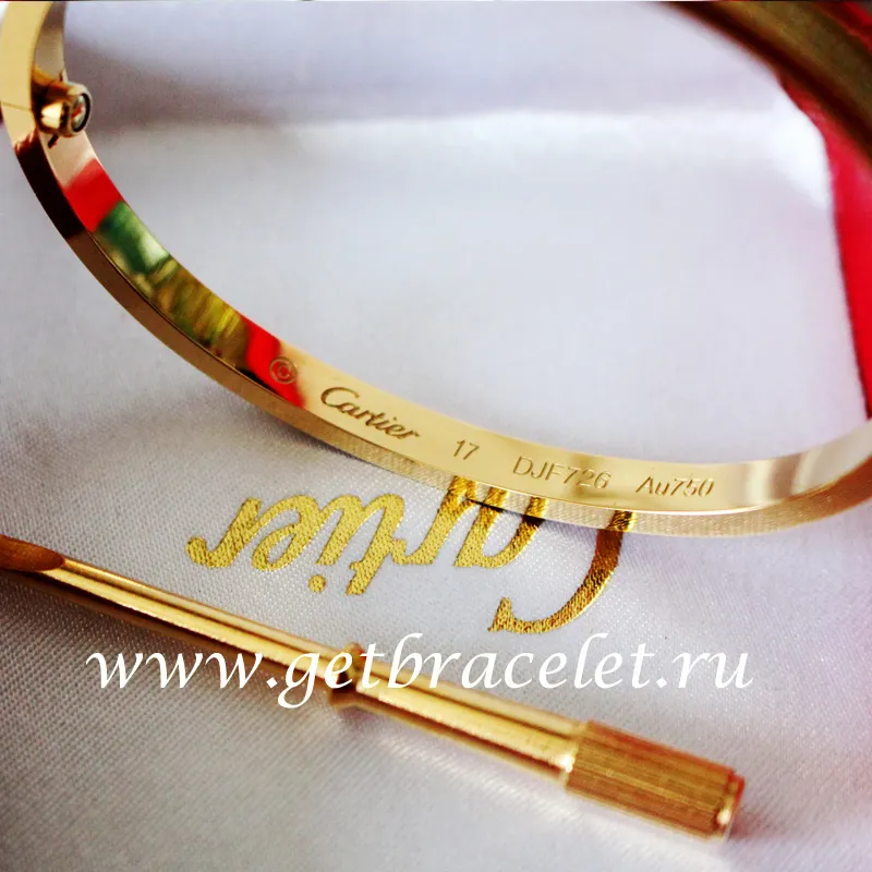 New Cartier Love Bracelet SM Yellow Gold With Diamonds N6710617