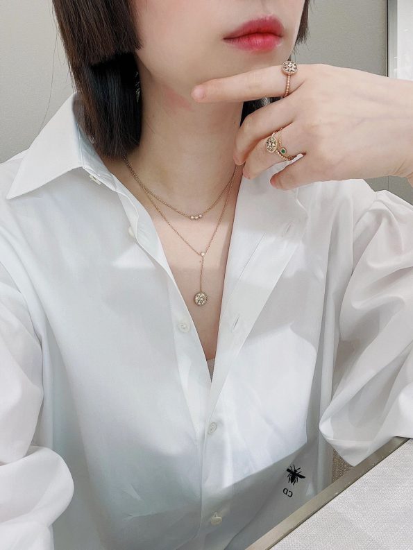 Compass NECKLACE Dupe