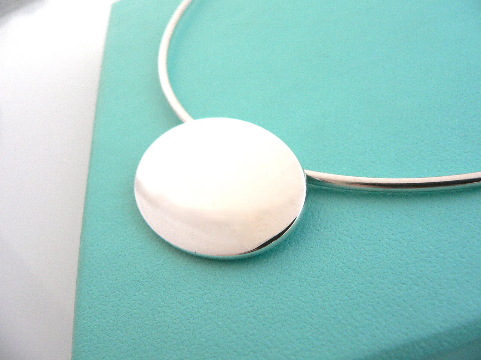 Tiffany & Co Silver Modern Oval Wire Necklace Pendant Charm Engravable Gift Love