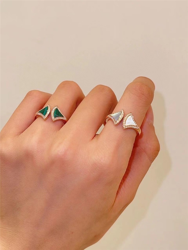 Bvlgari DIVAS'DREAM RING, Green & White