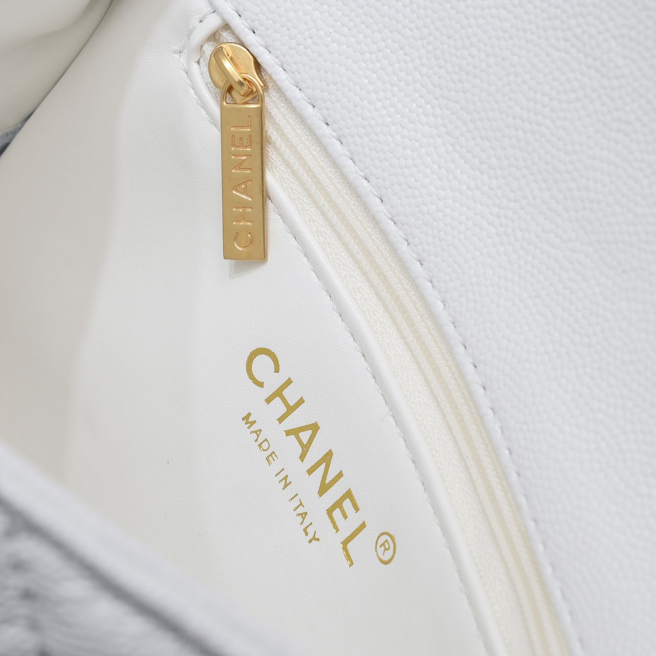 Chanel 23P Peach Hardware Shoulder Bag Handbag