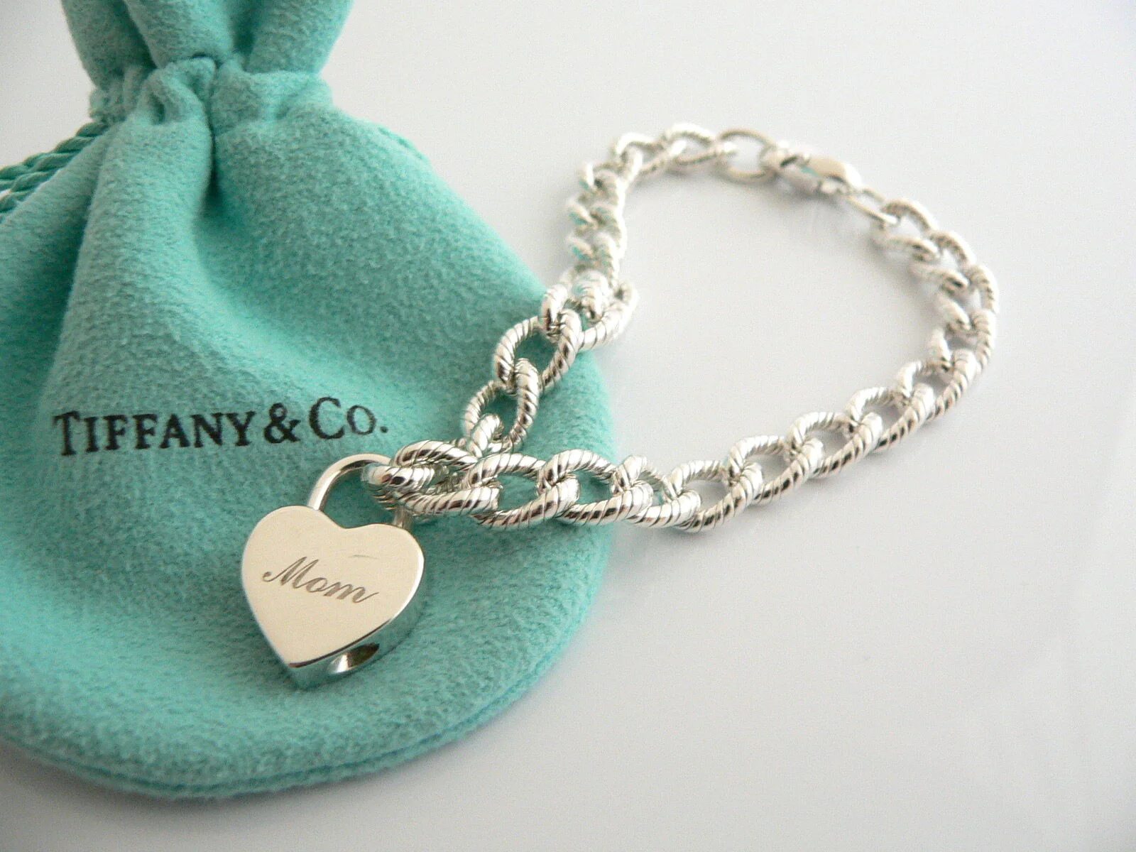 Tiffany & Co Silver MOM Heart Padlock Charm Bracelet Gift Love Textured Link