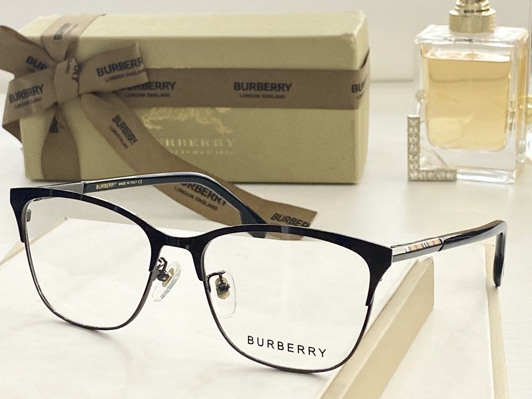 Burberry Sunglasses