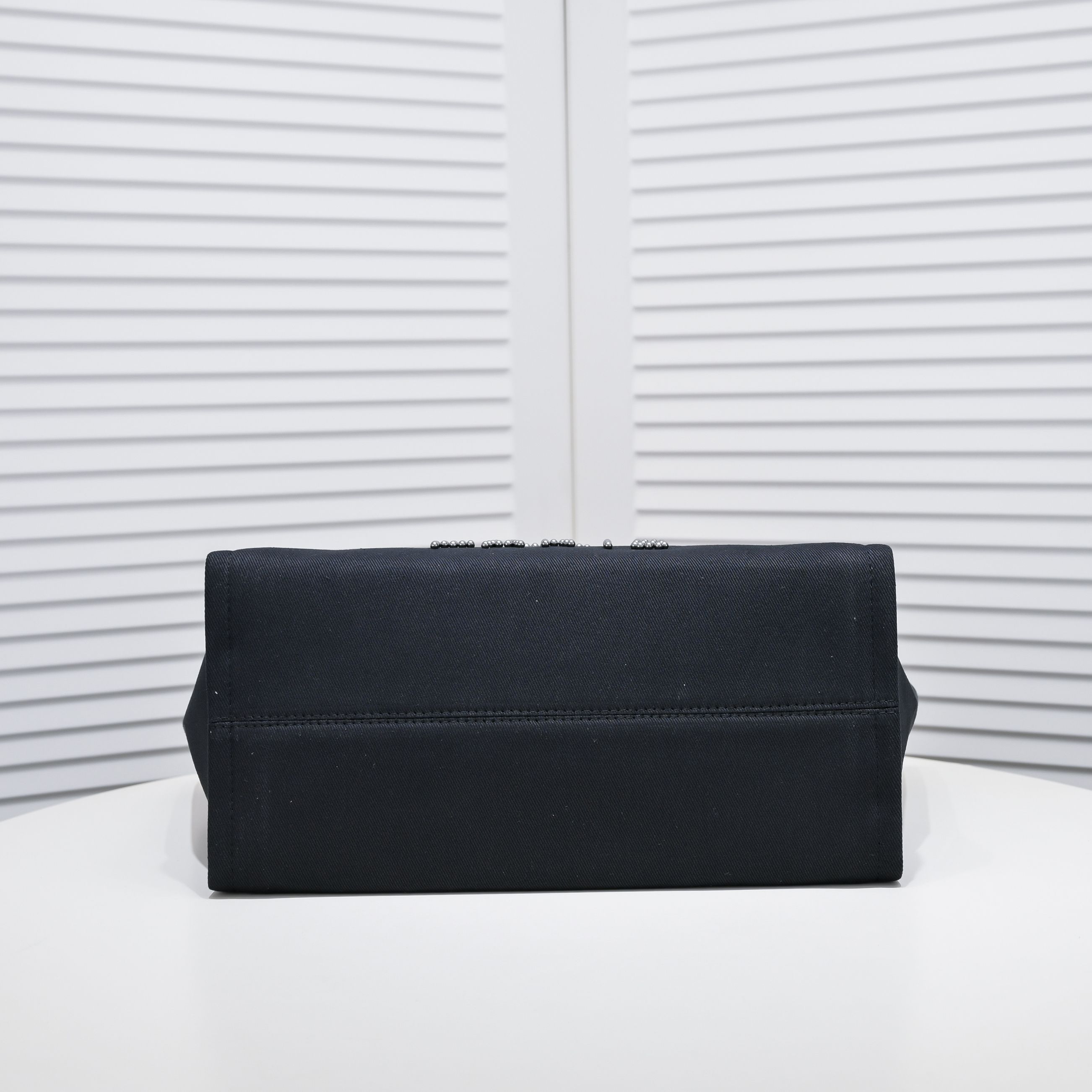 Chanel Cruise Chain Canvas Beach Bag Shopping bag Tote Shoulder Bag Handbag