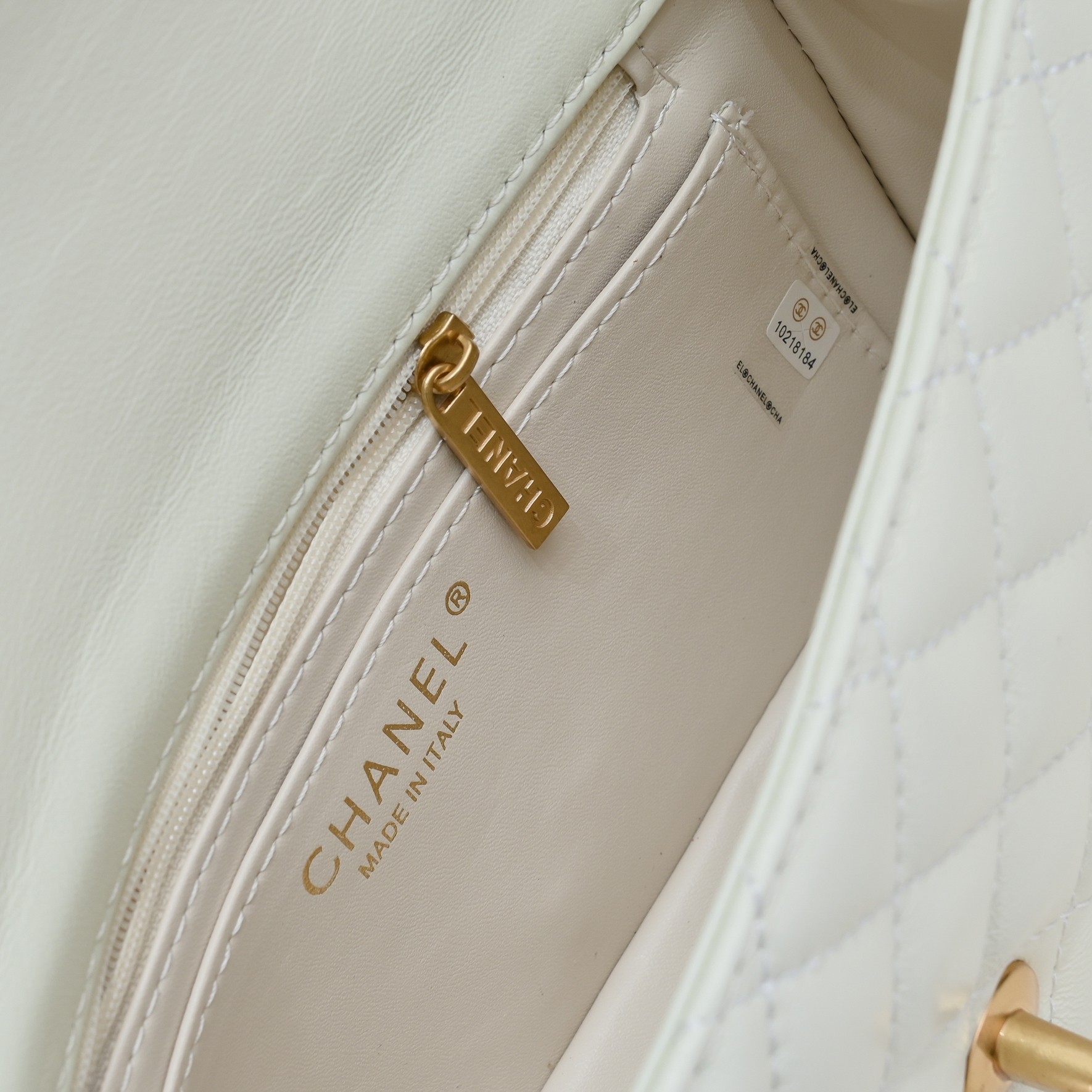 Chanel Cross Body Metal Ball Chain Shoulder Bag Handbag