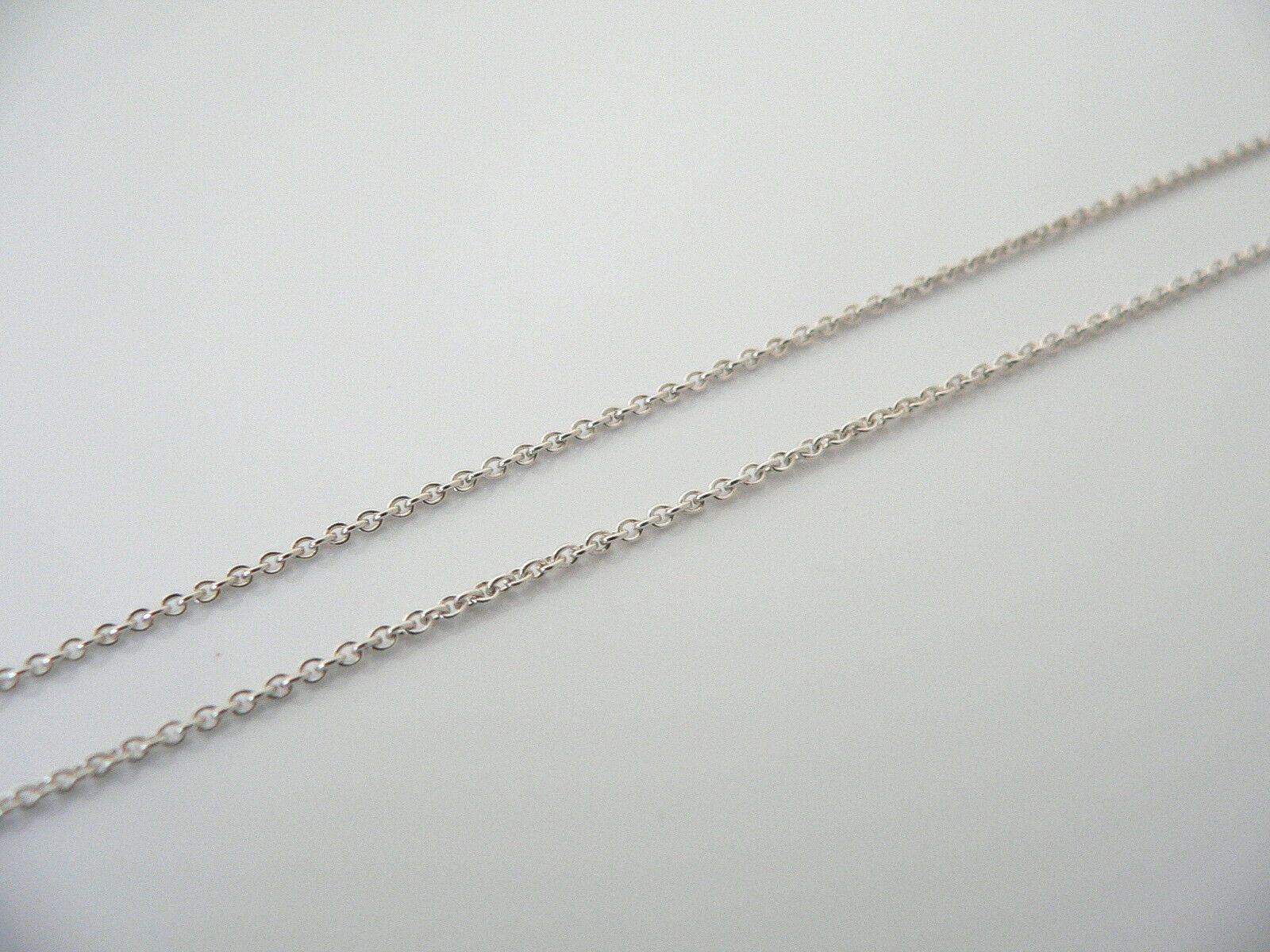 Tiffany & Co Silver Peretti Large Alphabet R Necklace Chain Pendant Gift Pouch