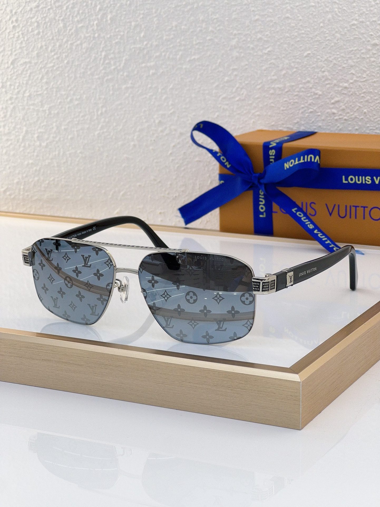 Louis Vuitton LV Sunglasses