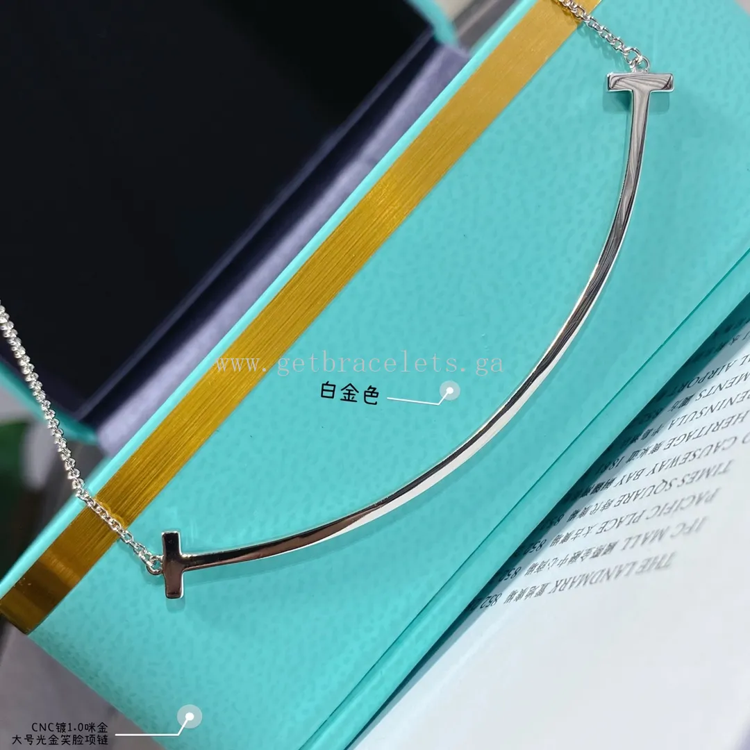 Tiffany T Large Smile Pendant Yellow Gold/Rose Gold/White Gold