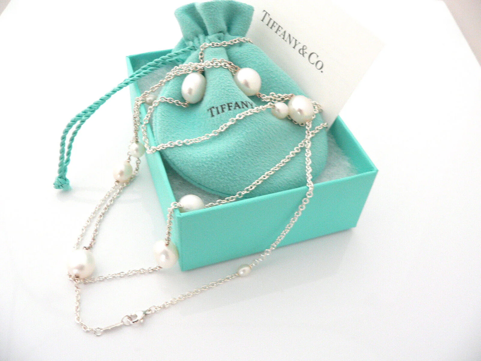 Tiffany & Co Pearl Necklave Peretti Pearls by the Yard Pendant 36 Inch Love Gift