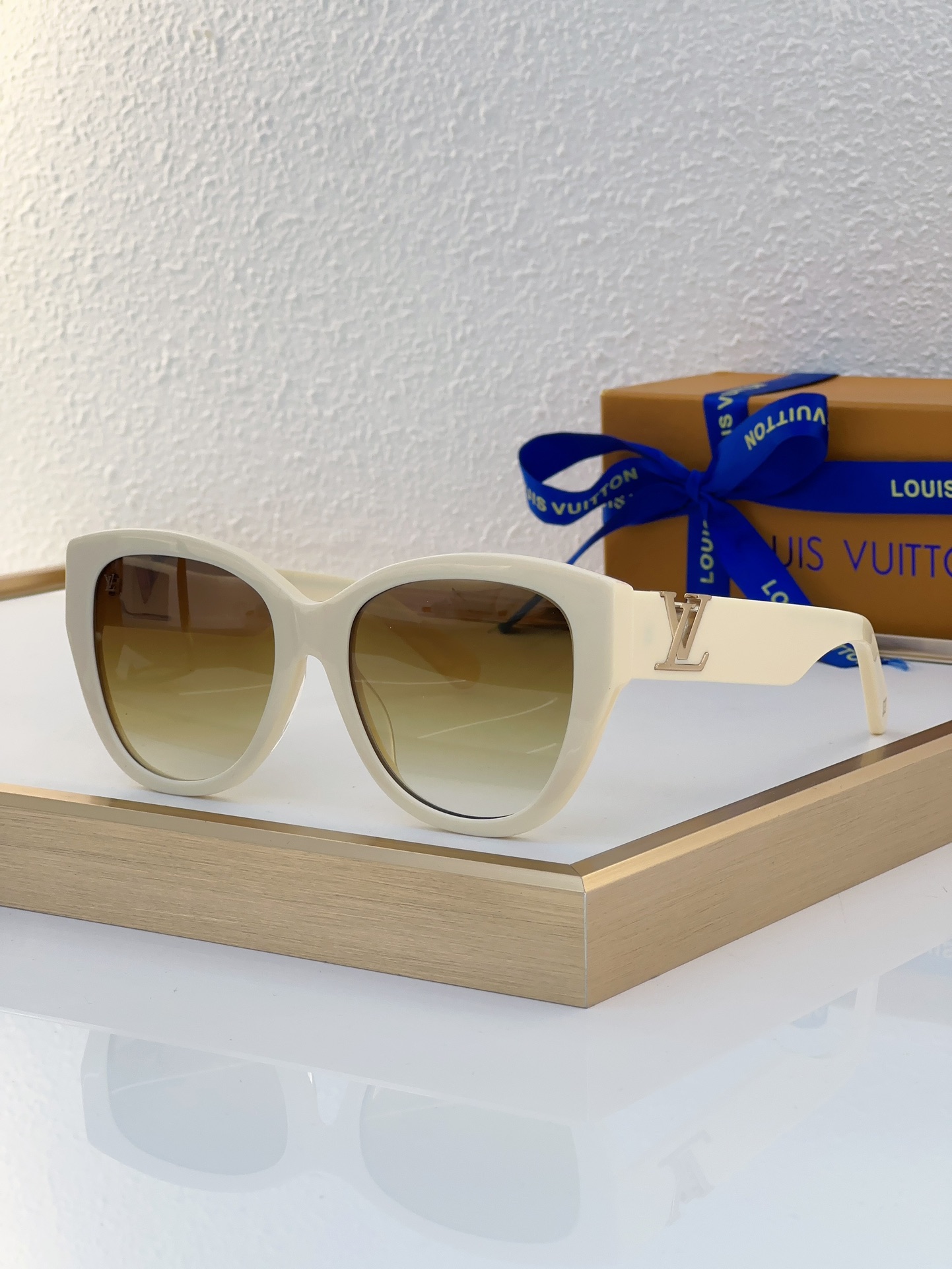Louis Vuitton LV Sunglasses