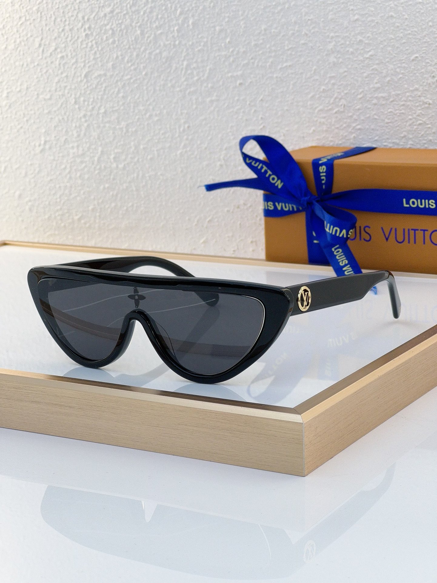 Louis Vuitton LV Sunglasses