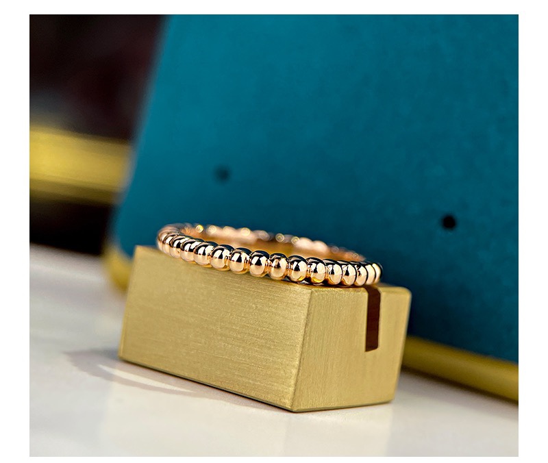 Van Cleef & Arpels Bead Ring